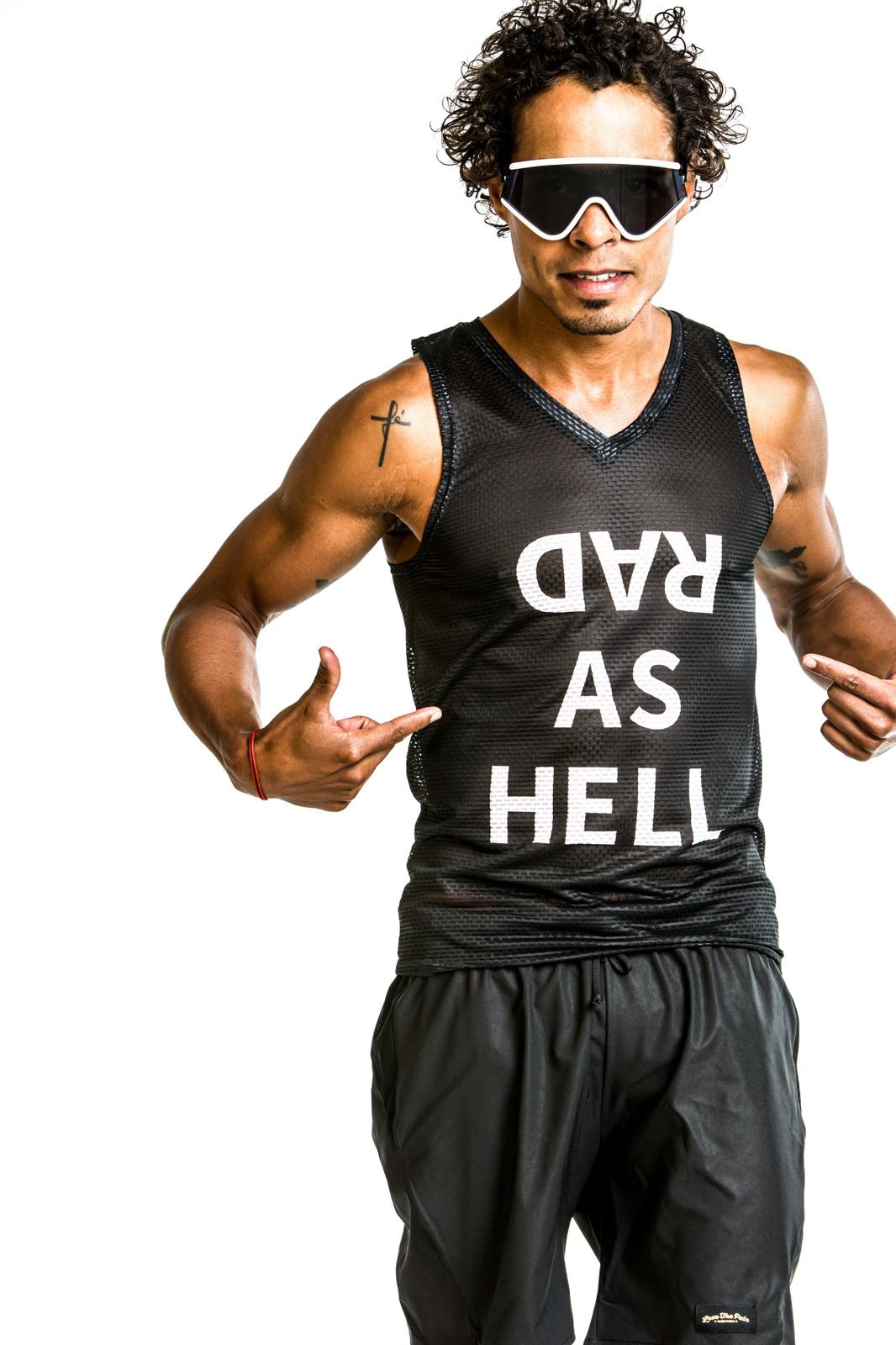 VNT.02™ V-NECK RUN TANK RAD
