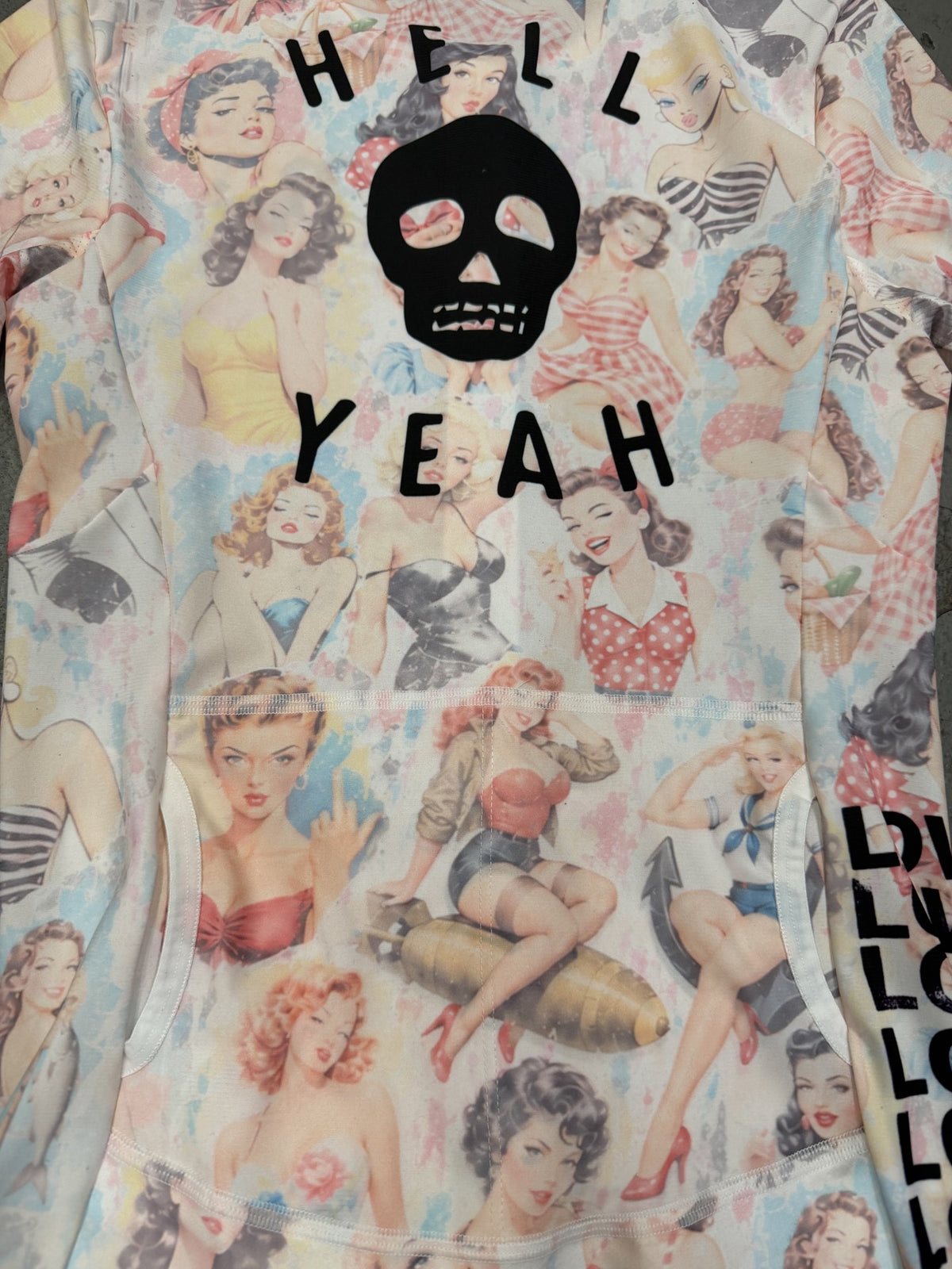 Stealth™ BOMBSHELL back detail, HELL YEAH skull
